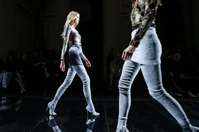 Look 17
